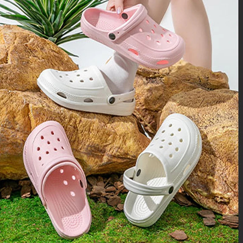 Calçado Antiderrapante de Sola Grossa