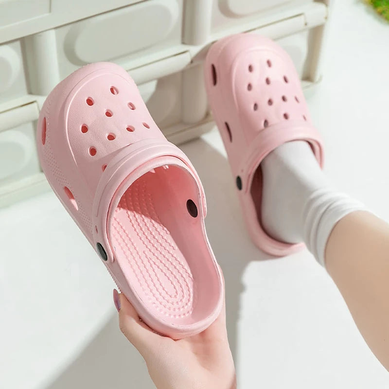 Calçado Antiderrapante de Sola Grossa